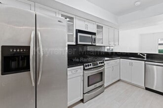 Building Photo - 2977 McFarlane Rd