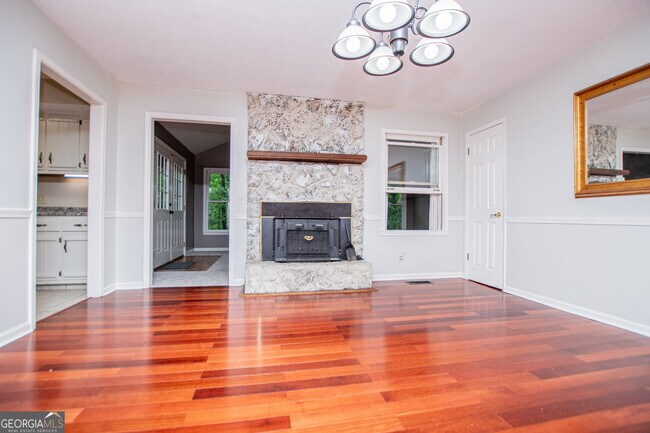 Foto del edificio - 1499 Stonington Ct