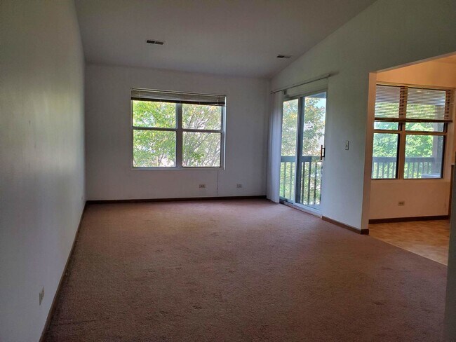 Building Photo - 311 Village Creek Dr