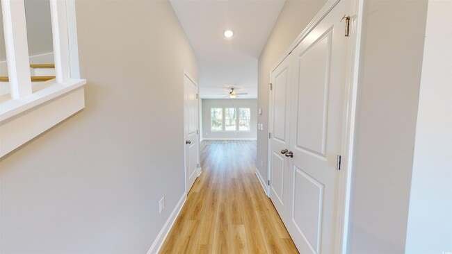 Building Photo - 1032 Moen Lp