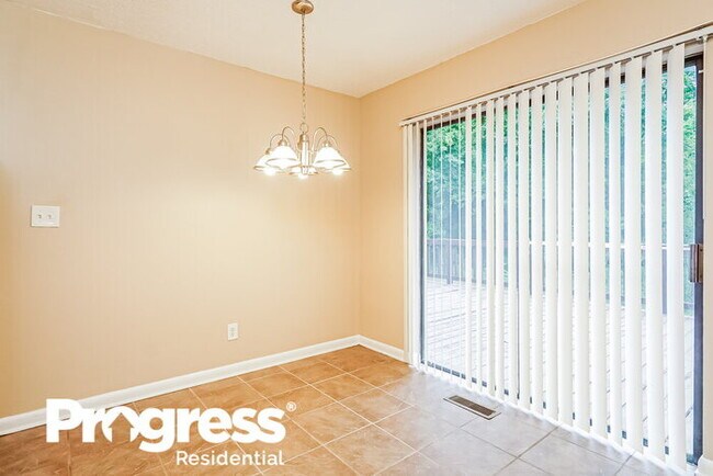 Foto del edificio - 544 Overhill Dr