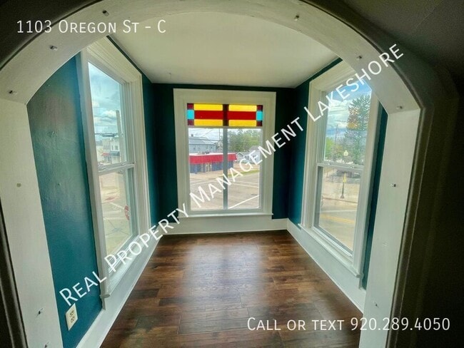 Building Photo - 1103 Oregon St