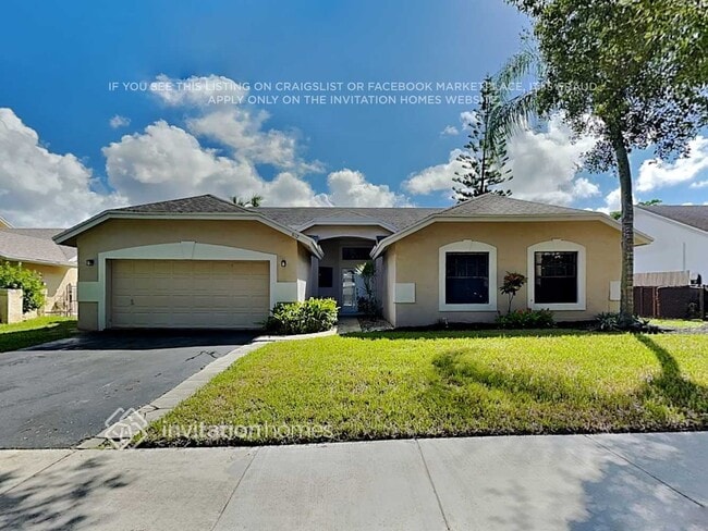 Building Photo - 5112 NW 49th Ave