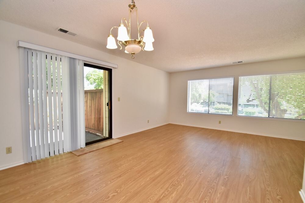 Primary Photo - 315 San Marin Dr