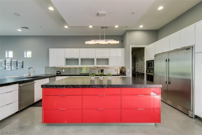 Foto del edificio - 1395 Quiet River Ave