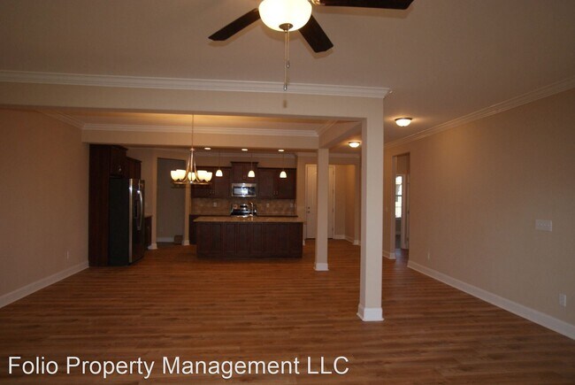 Foto del edificio - 3 br, 2 bath House - 270 Dustin Lane