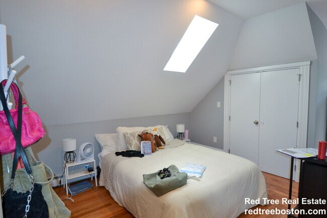 Building Photo - 8 South St