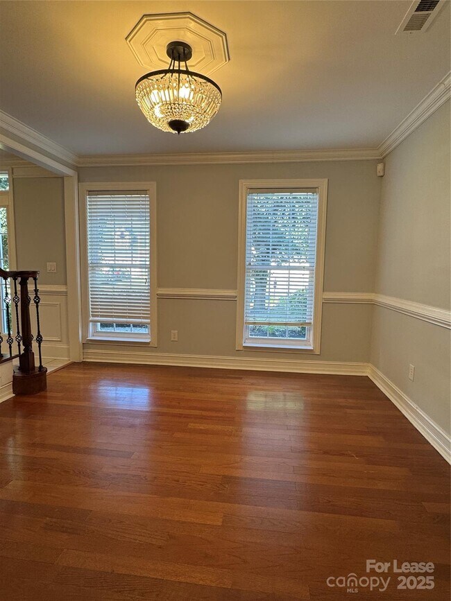 Foto del edificio - 4533 Cades Cove Dr