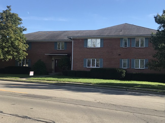 Front of building - 1501 W 3rd St
