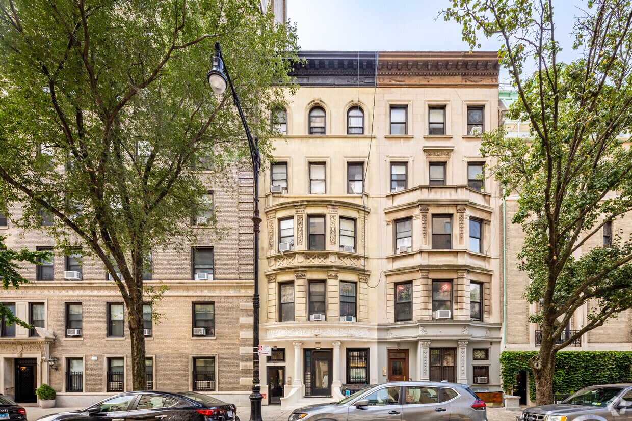 Primary Photo - 318 W 106th St