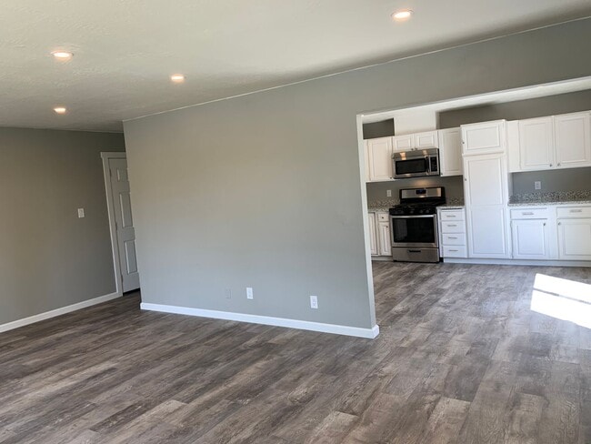 Building Photo - 1209 Vienna Ct