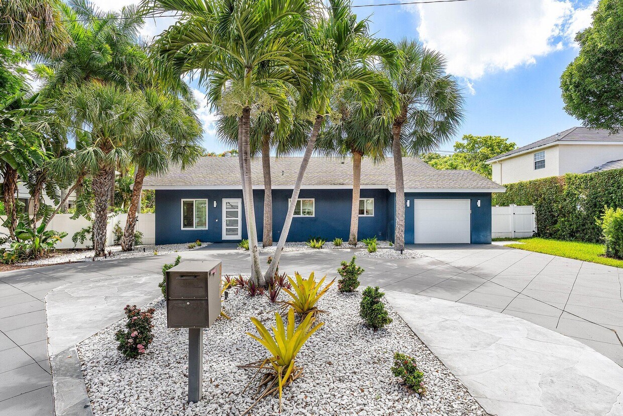 Foto principal - 930 NW 4th Ct