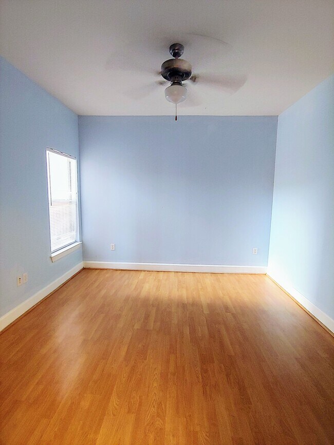 Foto del edificio - 1901 Crossing Pl