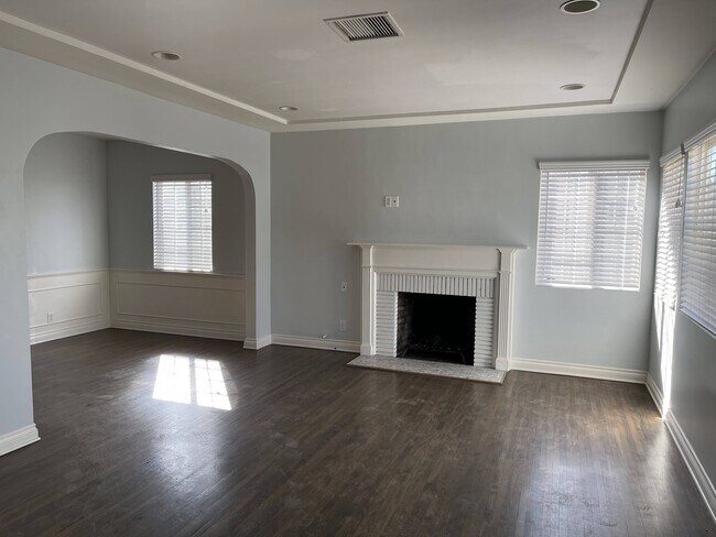 Living Room - 13812 Hubbard St