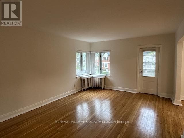 Building Photo - 111-111 Oriole Pkwy