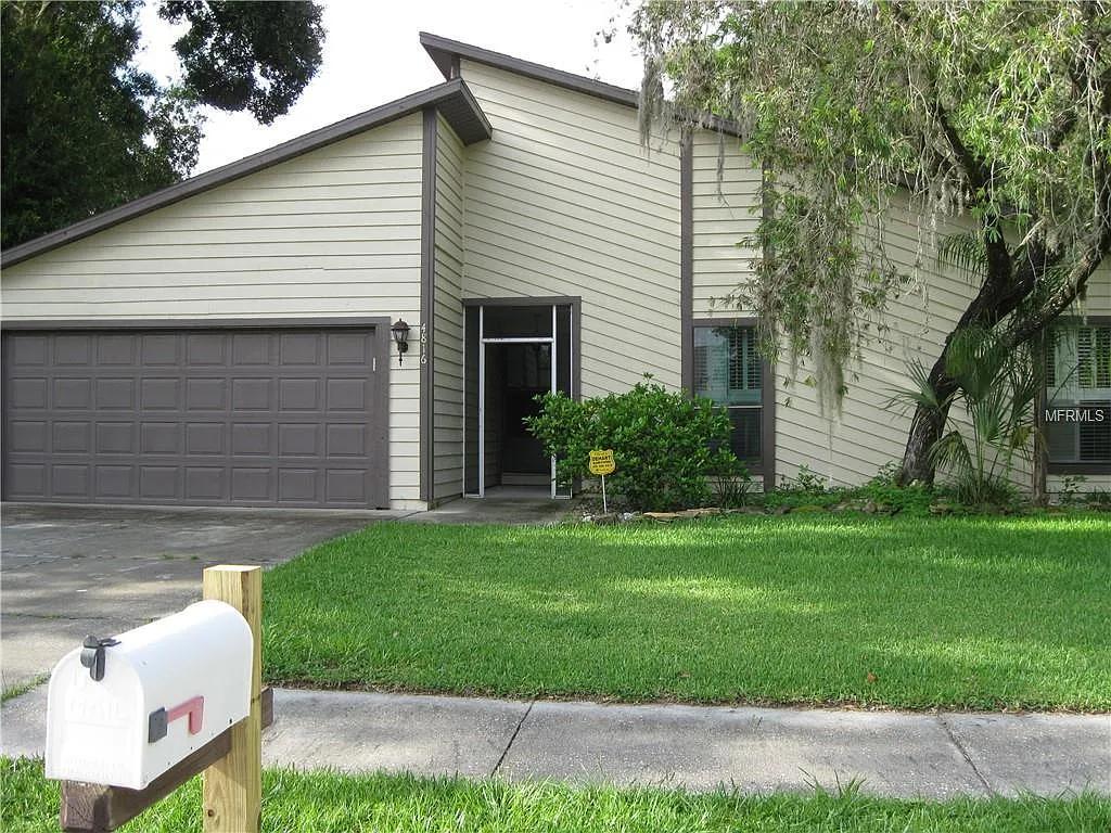 Front of House - 4816 Glenbrooke Dr