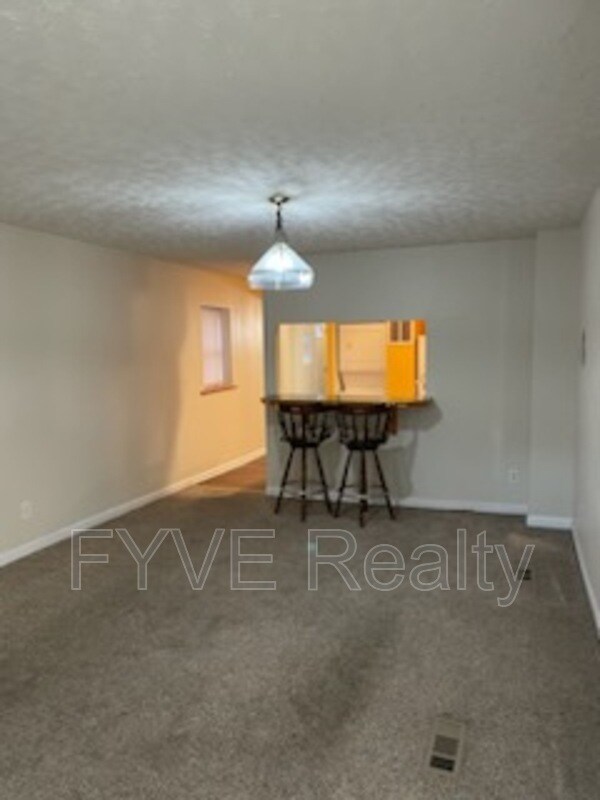 Building Photo - 3700 Claremont St