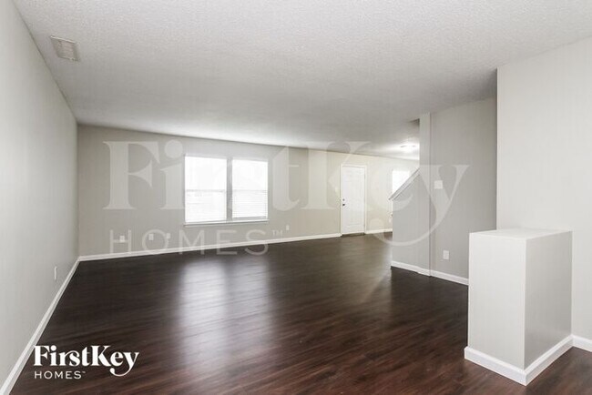 Foto del edificio - 9140 Wandflower Dr