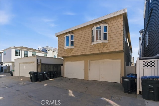 Building Photo - 403 38th St