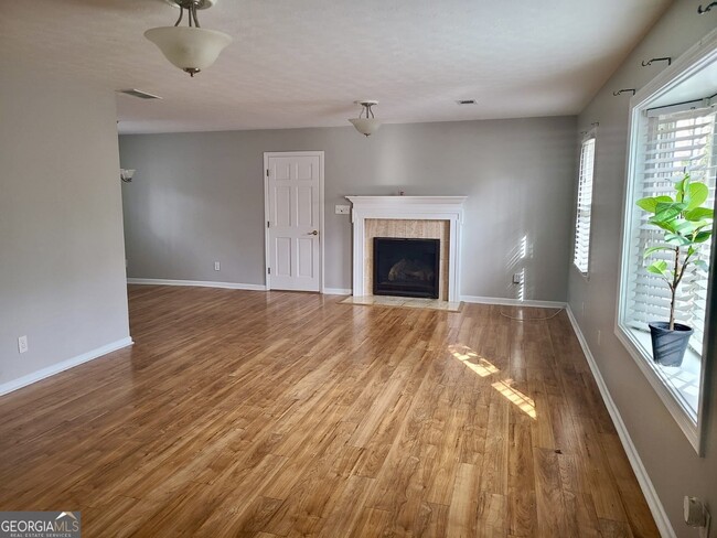 Foto del edificio - 726 Ludlow Ln SW