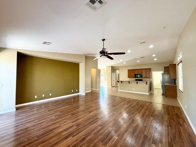 Building Photo - Mountains Edge Beauty! Gated One-Story
