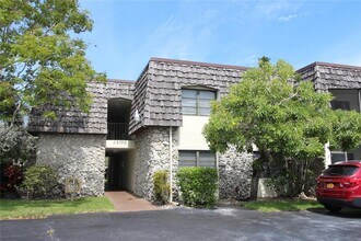 Building Photo - 3101 Oakland Shores Dr