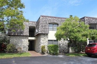 Building Photo - 3101 Oakland Shores Dr