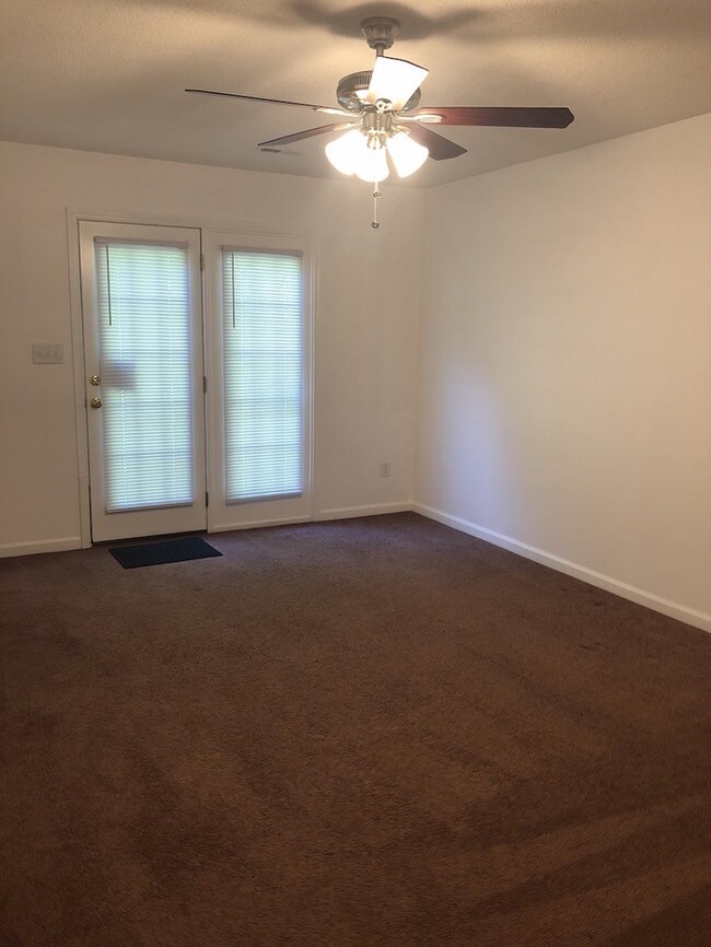 Foto del edificio - 145B 2nd Ave China Grove, NC 28023