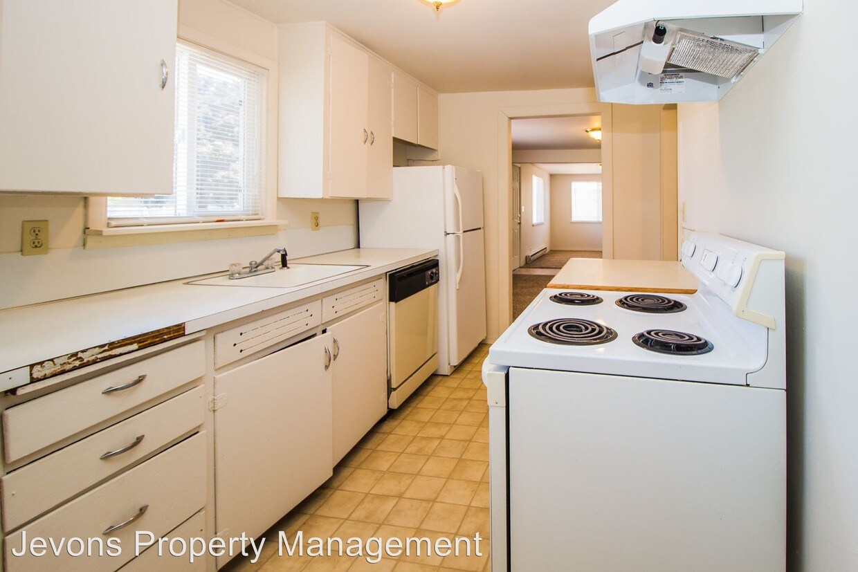 Foto principal - 204 W Washington St