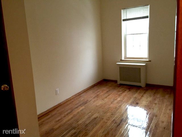 Foto del edificio - 2401 24th Ave