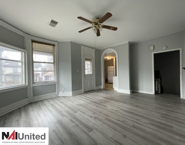 Building Photo - Sagamore-1302-04 Jones St