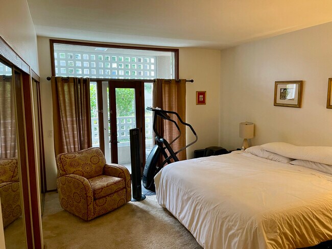 Master Bedroom - 3956 Nobel Dr #101