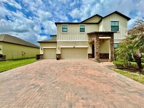 Building Photo - 2854 Hilliard Dr