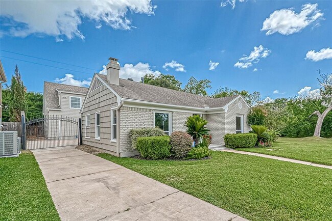 Building Photo - 3502 Glen Haven Blvd