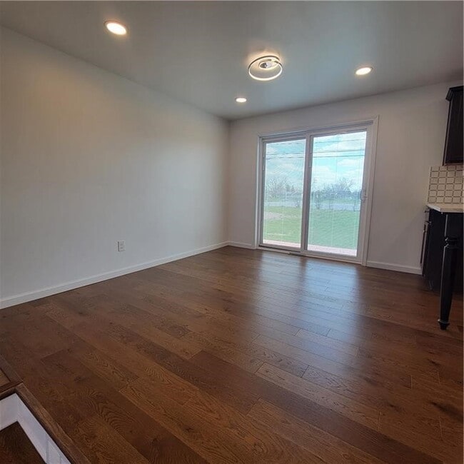 Foto del edificio - 47 Crimson Bramble Rd