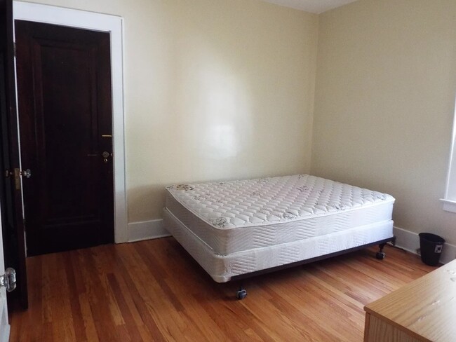 Bedroom 3 - 312 Broad St