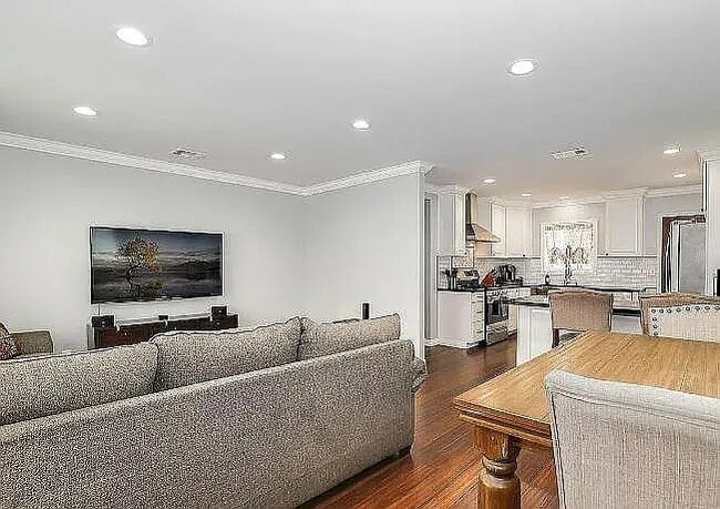 Foto del edificio - 13927 Leibacher Ave