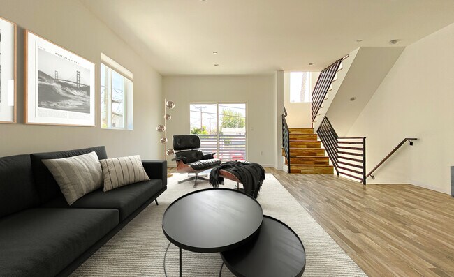 Building Photo - 5505 Camellia Ave