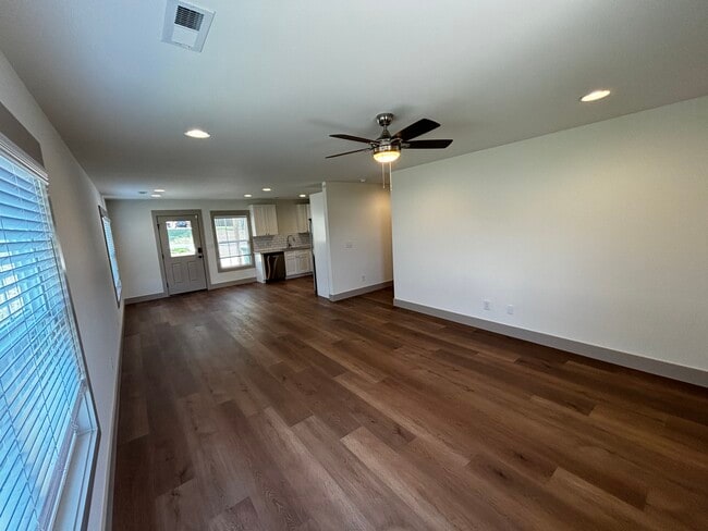 Main area - 2337 Ford Rd