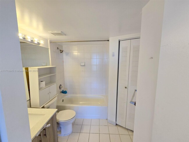 Foto del edificio - 3690 N 56th Ave