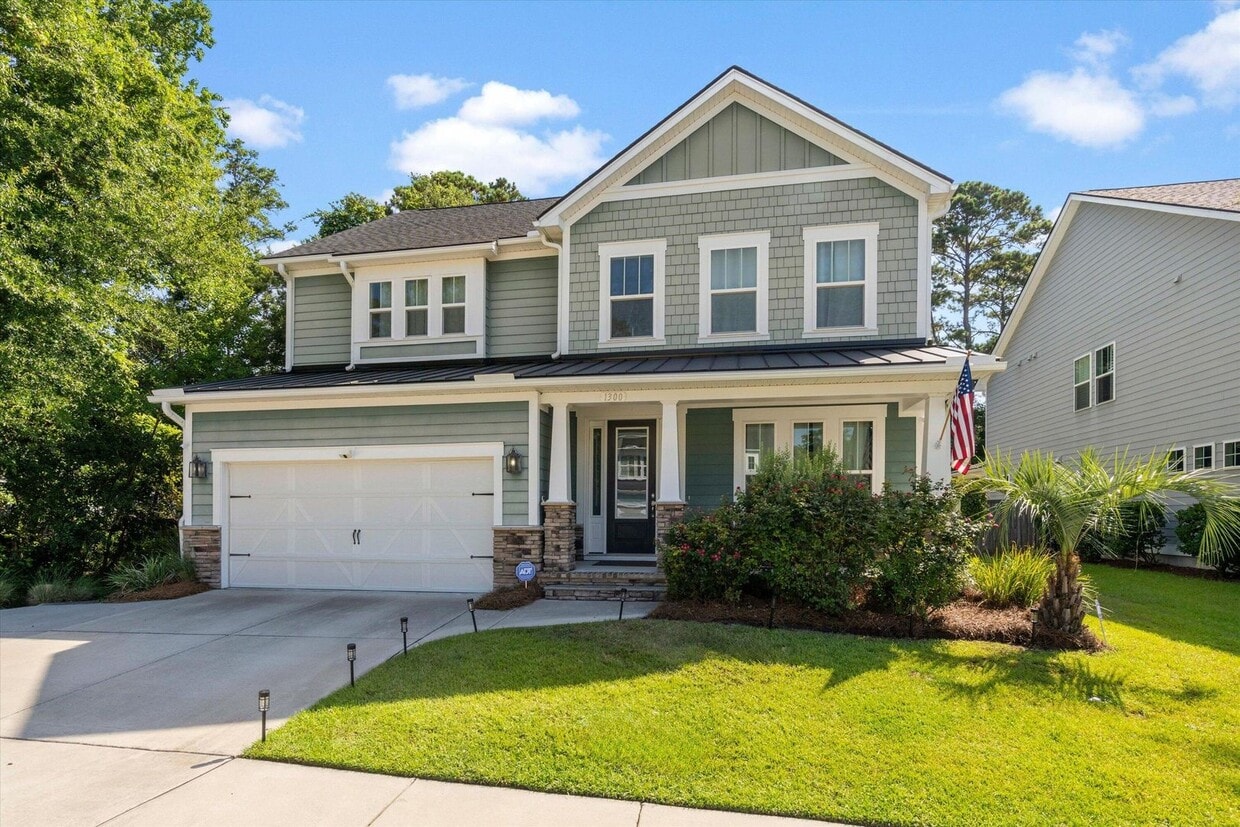 Primary Photo - Beautiful 4-Bedroom Home with Fenced Yard ...