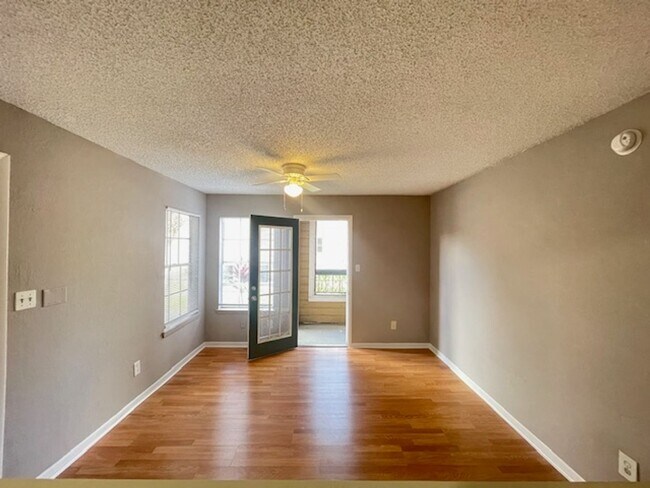 Foto del edificio - First Floor 1 Bedroom Condo In Orlando Area!