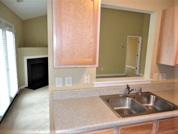 Building Photo - 1907 Landon Farms Ln