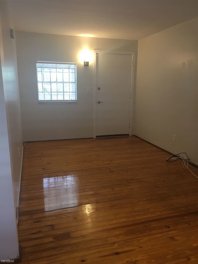 Building Photo - 302 S New Jersey Ave