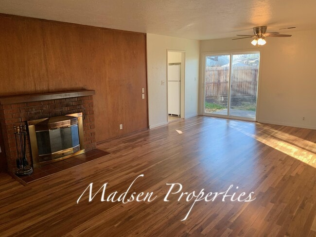 Building Photo - 133 Terrace Dr