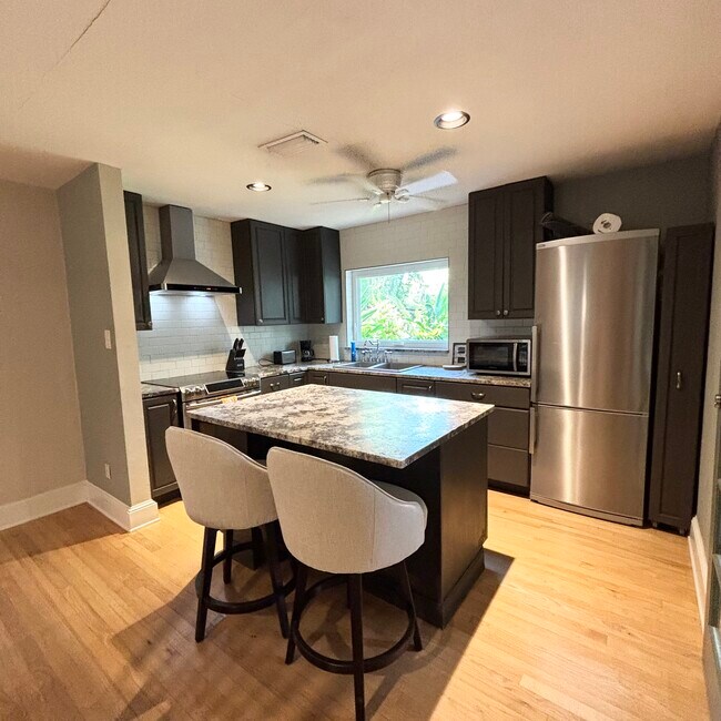 Foto del edificio - 216 E Kaley St