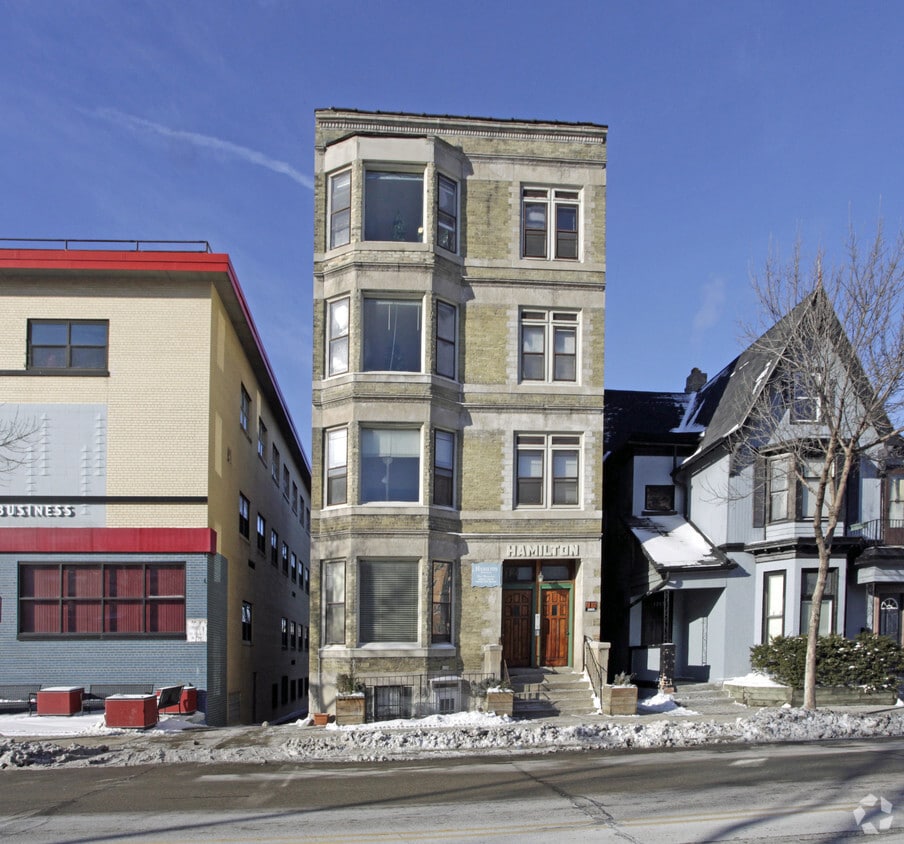 Primary Photo - 1241-1243 N Milwaukee St