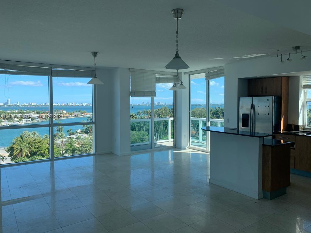 Primary Photo - 7900 Harbor Island Dr