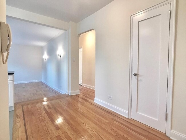Building Photo - 615 W 172nd St