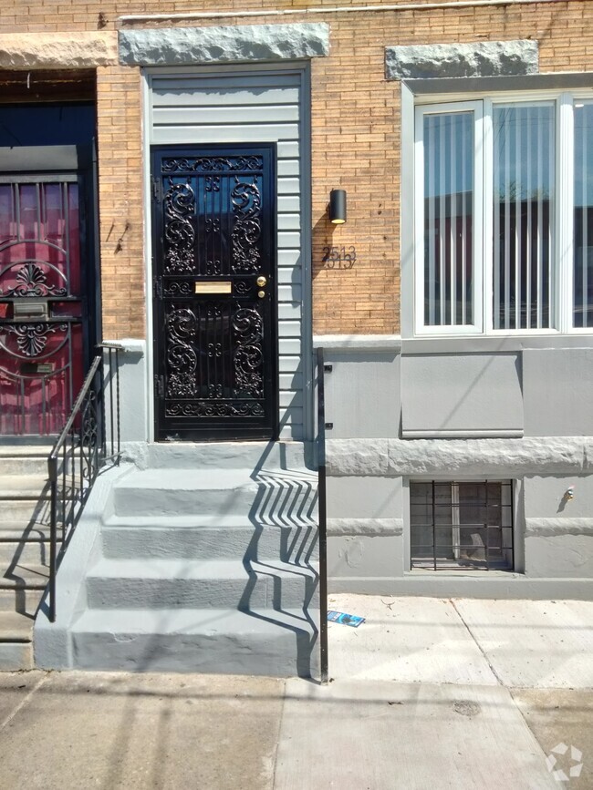 Building Photo - 2513 N 31st St
